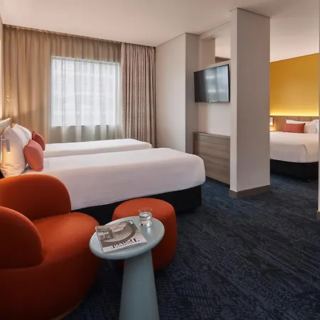 Rydges Sydney Airport Hotel Exterior photo A room at the hotel